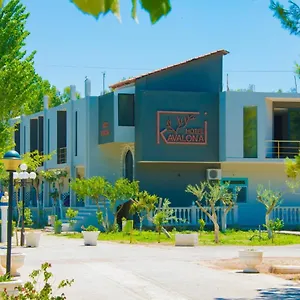 Kavalona Park Hotel Zverneci