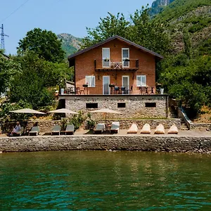 Borealis Maison d'hôtes Koman
